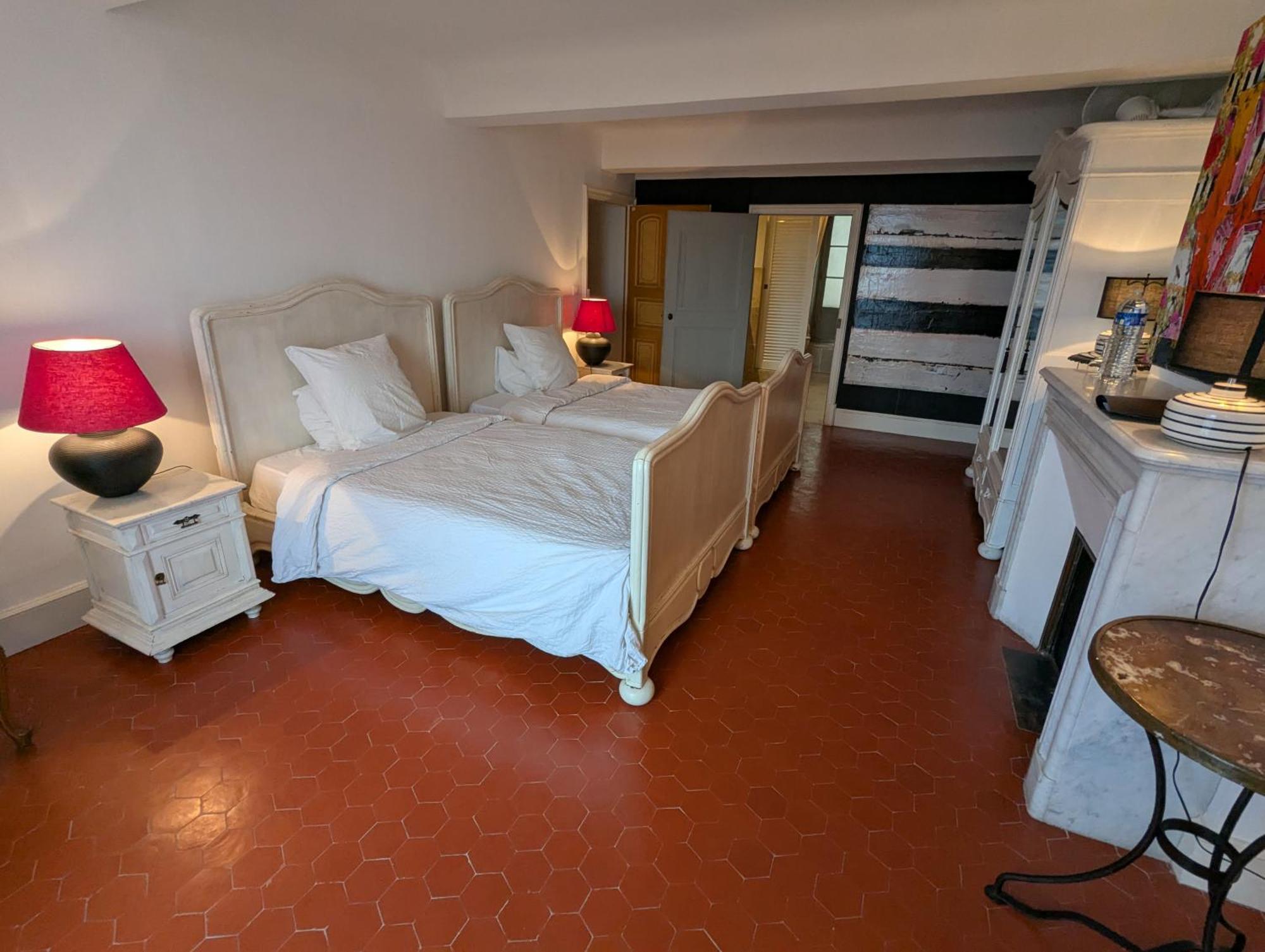 Bed and Breakfast Les Chapeliers à Claviers Extérieur photo